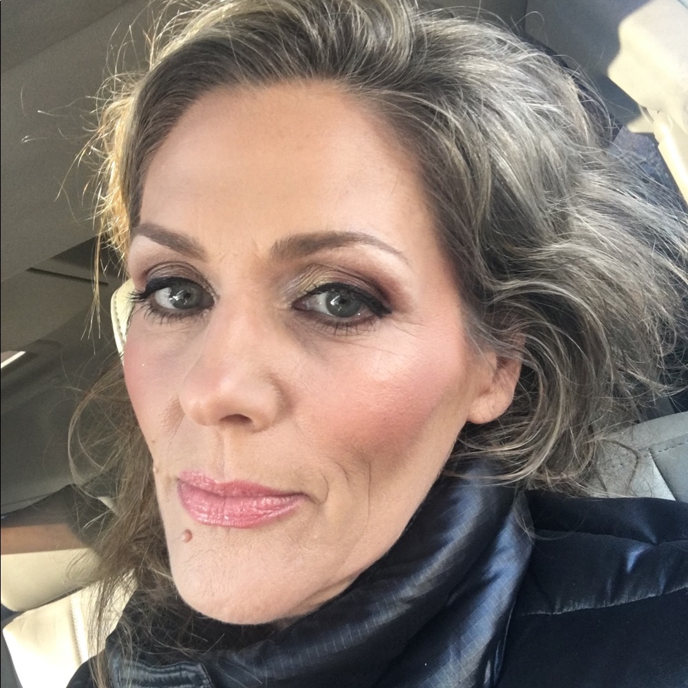 Meet your Posher, Denee